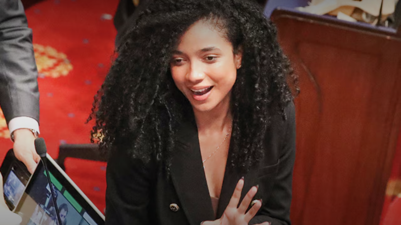 Fiscalía imputará cargos a Juliana Guerrero y pedirá detención domiciliaria por irregularidades en título universitario