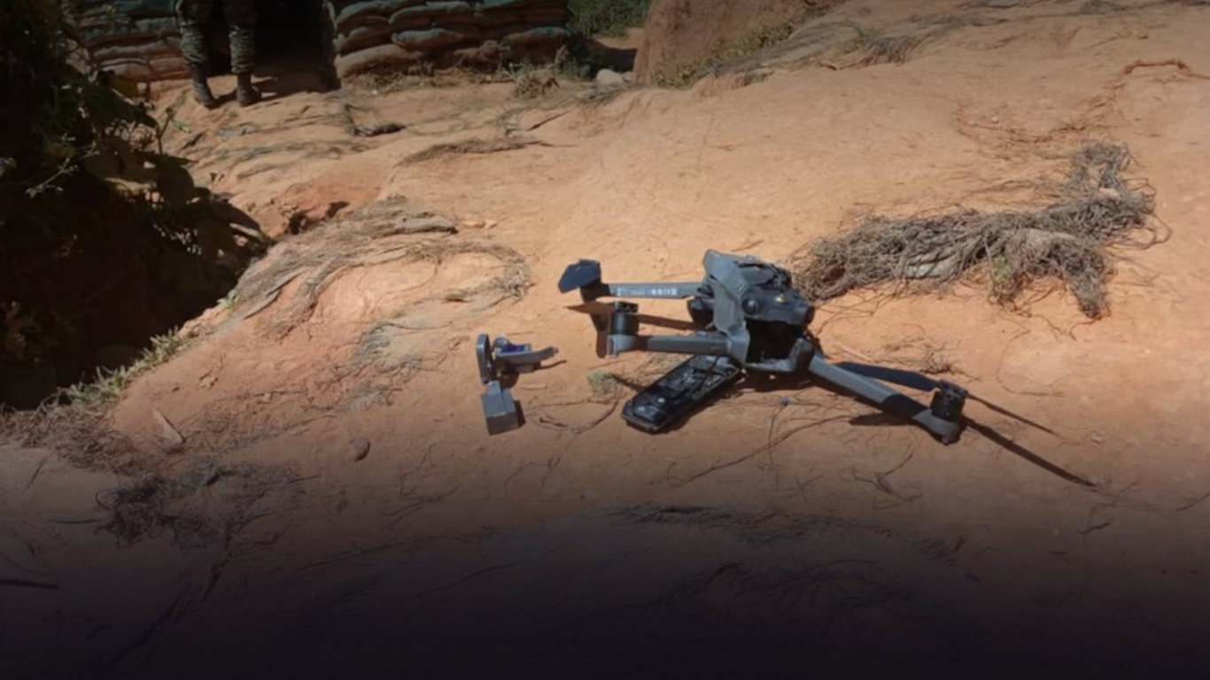 Dron cargado de explosivos mató a tres miembros de una familia en zona rural de Segovia